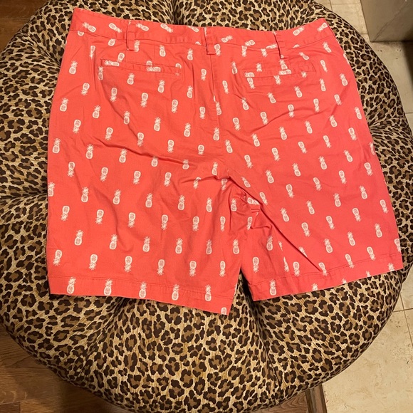 Land’s End midrise shorts 16W - Picture 2 of 3